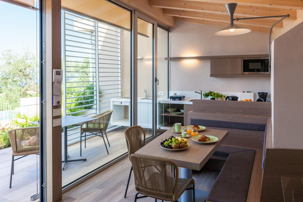 San Colombano Suites 巴多利诺 外观 照片