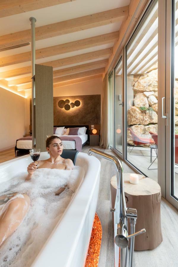 San Colombano Suites 巴多利诺 外观 照片